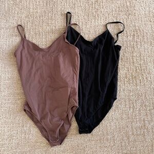 Everlane Seamless Camisole Bodysuits - Black and Mauve